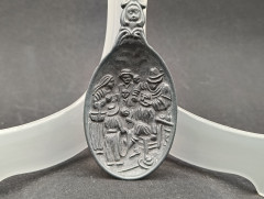 Ложка винтажная Jan Steen Pewter, сувенирная, с объемным декором, фигурками на ручке, олово, 17.5 см, Голландия, 1950-60гг.