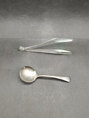 Столовые приборы винтажные: шипцы и ложка, посеребрение, щипцы - 14 см, ложка - 12 см, Англия, 1950-60гг.
