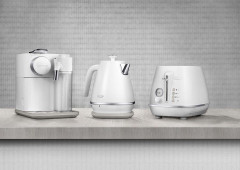 De'Longhi De'Longhi Wasserkocher Distinta Moments, KBIN 2001.W – Sunshine White, 1,7 l, 2000 W Чайник De'Longhi Distinta Moments, KBIN 2001.W Sunshine White, 1,7 л, 2000 Вт