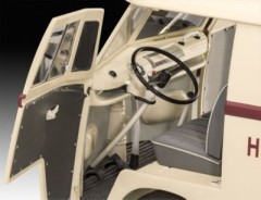 Revell Model Set VW T1 Dr. Oetker Набор моделей VW T1 Dr. Откер