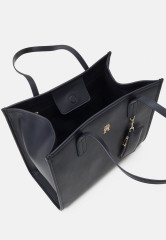Tommy Hilfiger CITY SUMMER TOTE Tote bag space blue CITY SUMMER TOTE Сумка-тоут космический синий