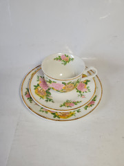 Im Stil von Retsch Wunsiedel Bavaria Фарфоровое чайное трио "Розы" в желто-розовых тонах, Германия, 1960-70гг.