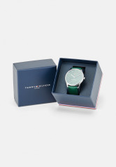 Tommy Hilfiger DIAL STRAP Watch green РЕМЕШОК ДЛЯ ЦИФЕРБЛАТА Часы зеленый